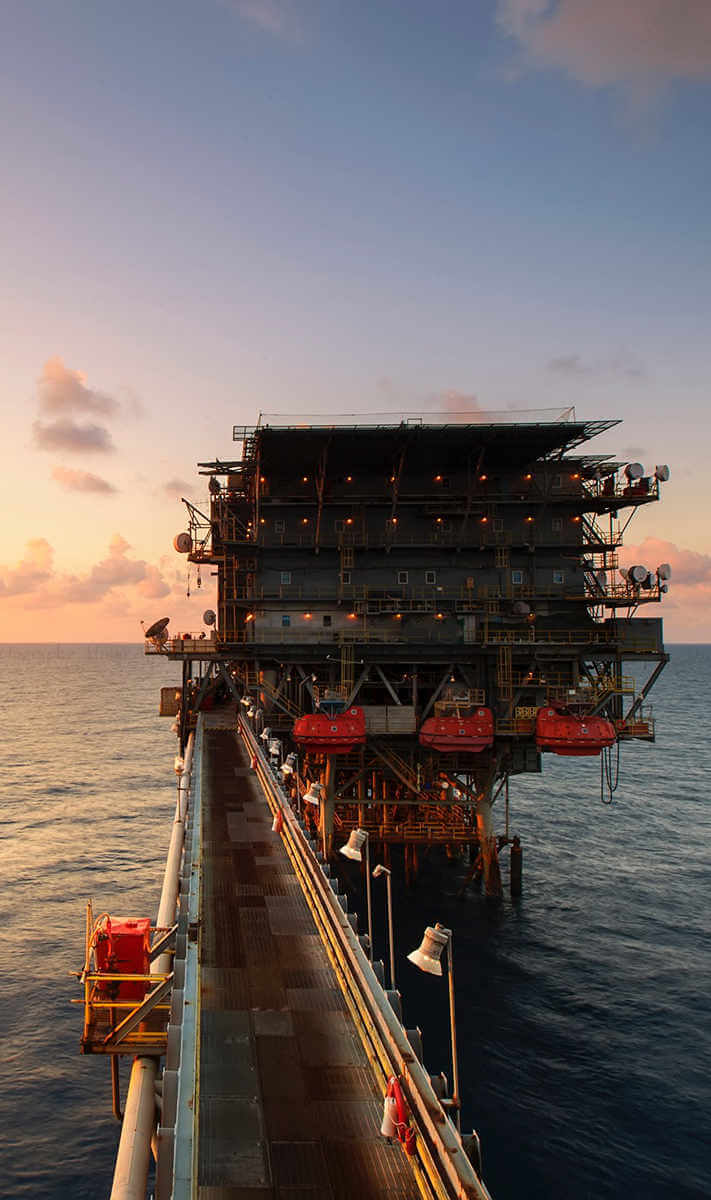 Offshore oil platform